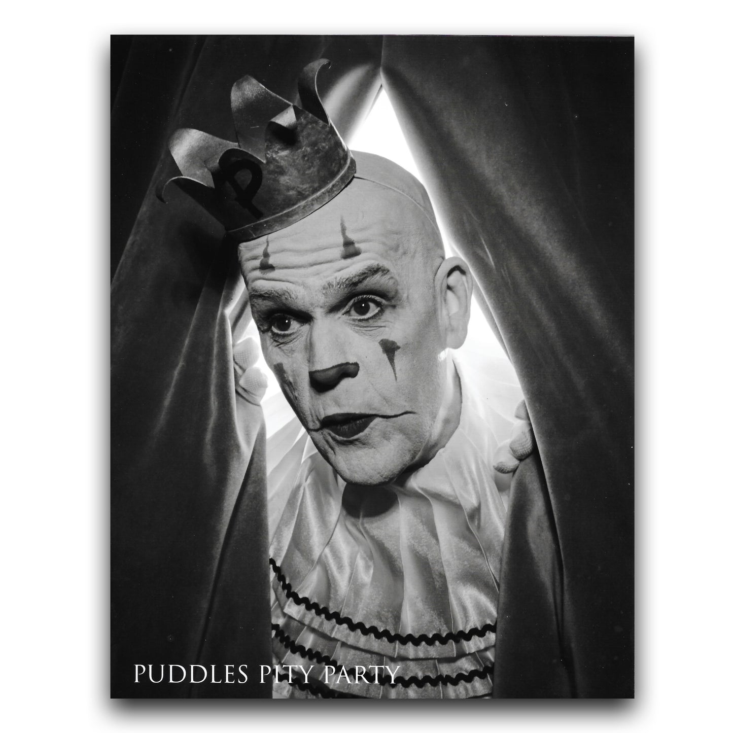 Puddles Autographed 8x10 photo (Curtain Call!)
